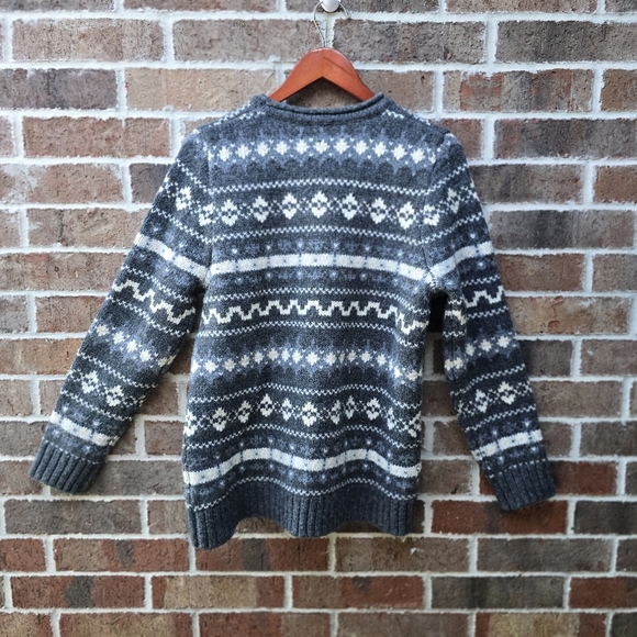 L.L. Bean Lambs Wool Charcoal and Cream Patterned Crewneck Sweater - Picture 5 of 9